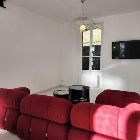 빌라 Maison Face A L'abbaye D'hautvillers - 2 Bedrooms 2 Bathrooms, Parking *