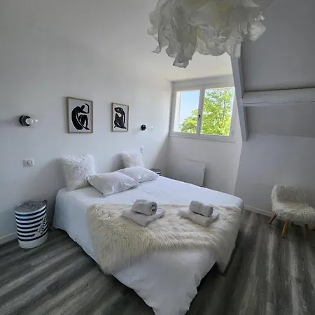 Vila Maison Face A L'abbaye D'hautvillers - 2 Bedrooms 2 Bathrooms, Parking *