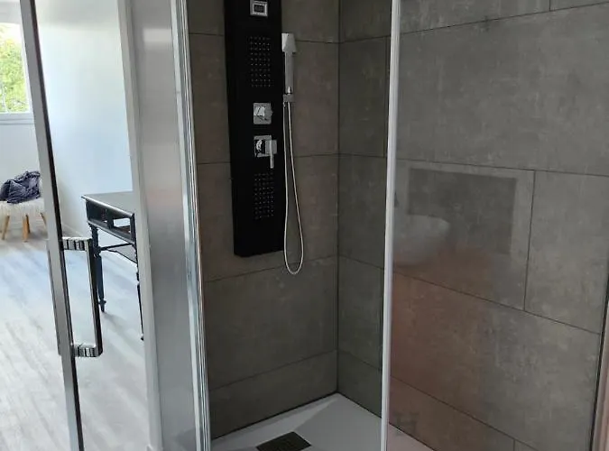 Maison Face A L'abbaye D'hautvillers - 2 Bedrooms 2 Bathrooms, Parking Villa *